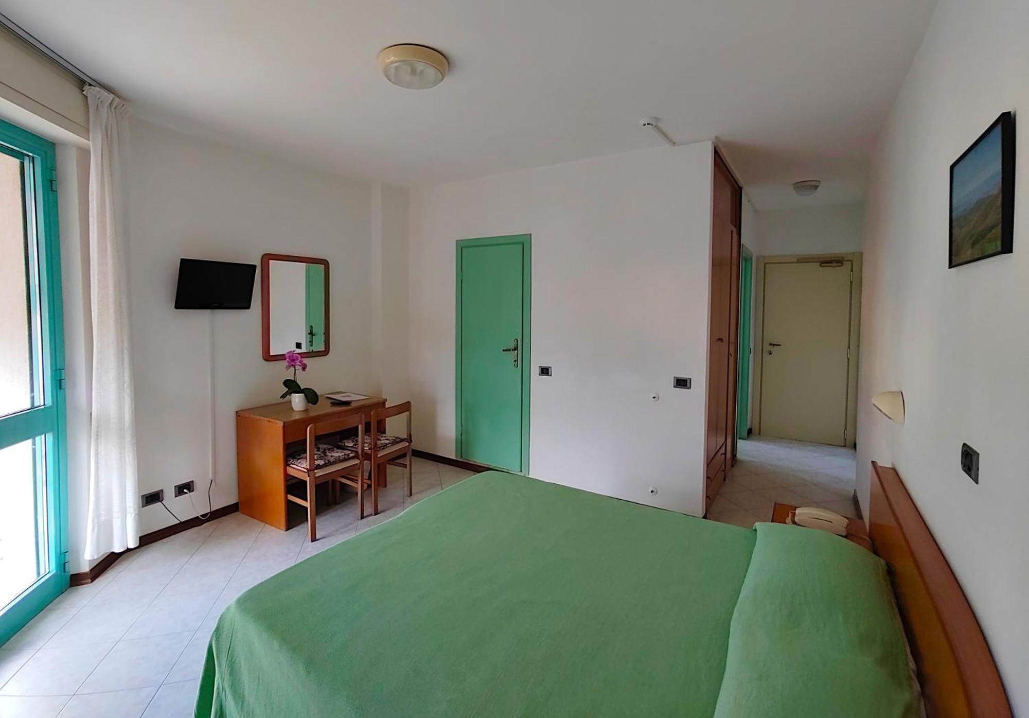 Hotel Puccinelli Лидо Ди Камайоре Стая снимка